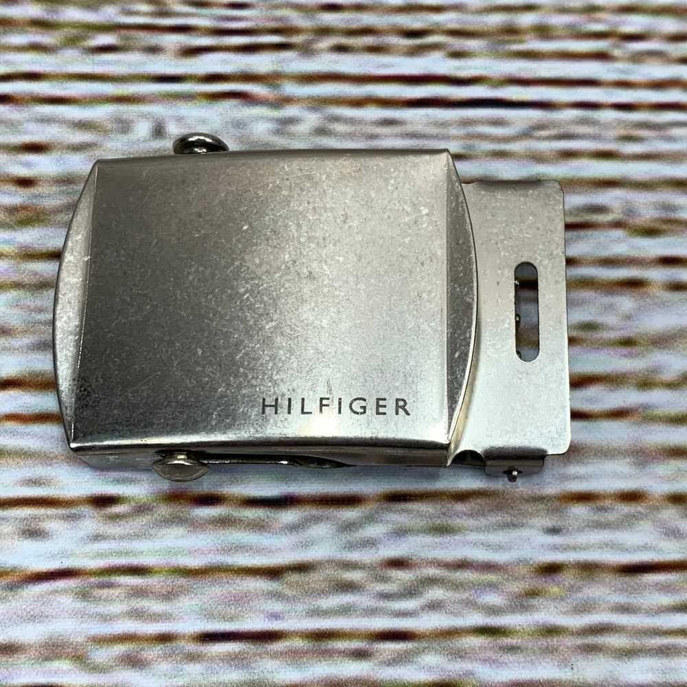 Tommy Hilfiger Belt Buckle Silver-Tone Metal Rectangular Slide‎ Closure